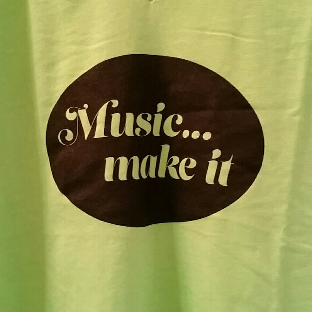 Music v-neck tee
